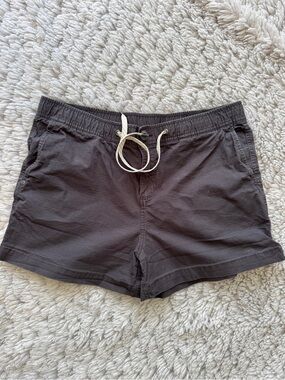 Vuori The Rise The Shine Organic Cotton Drawstring Shorts Gray. Women’s Large